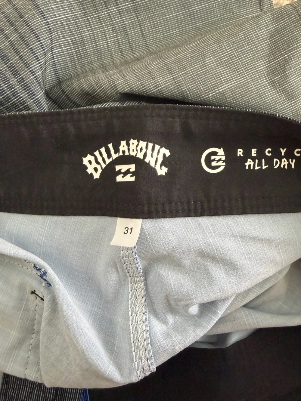 Billabong Men's Blue-to-Teal Gradient Stripe Board Shorts